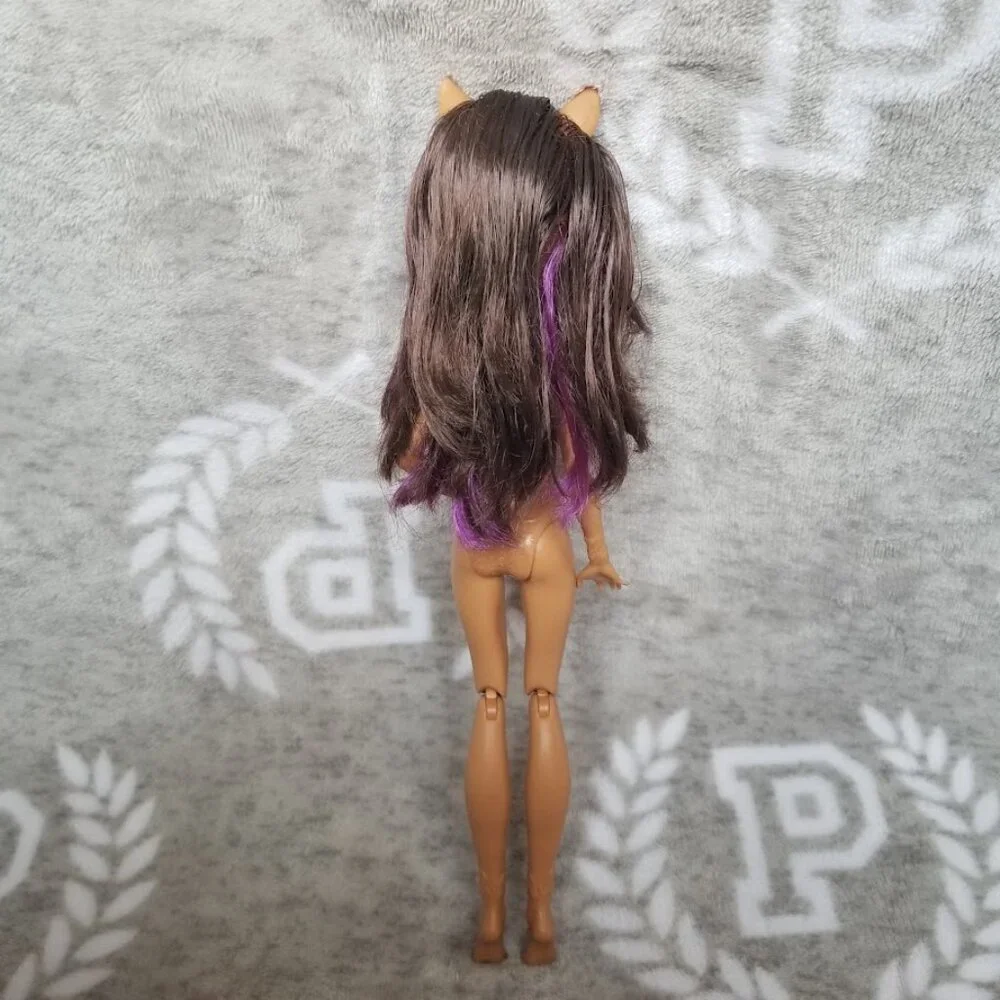 Monster High Doll Clawdeen Wolf Ghoul La-La-Locker Nude Werewolf